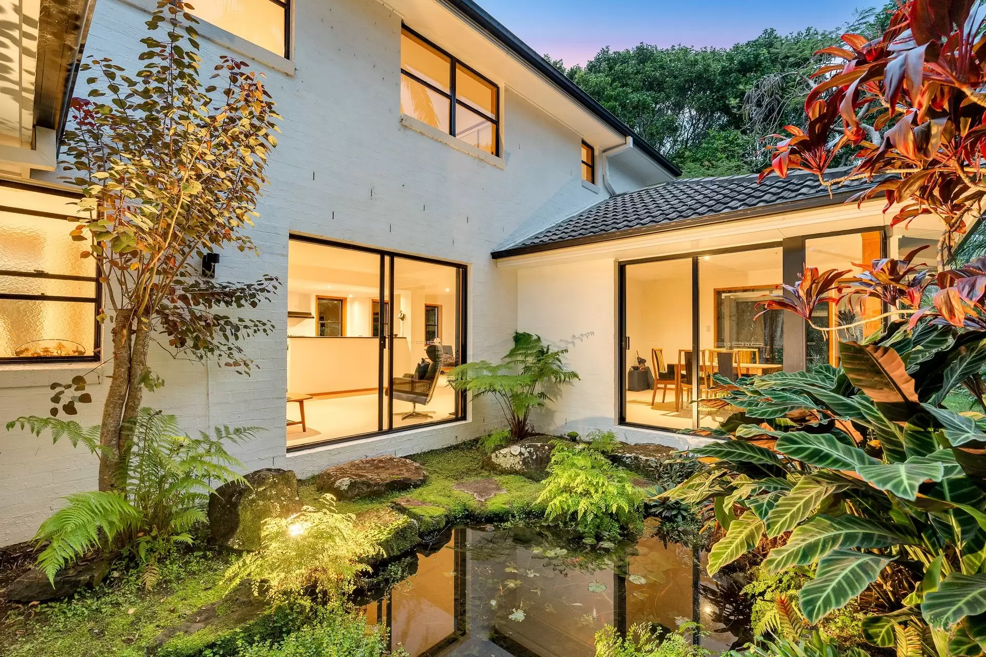 24 Oakland Court, Byron Bay Auction by Byron Bay Sotheby's International Realty - image 1