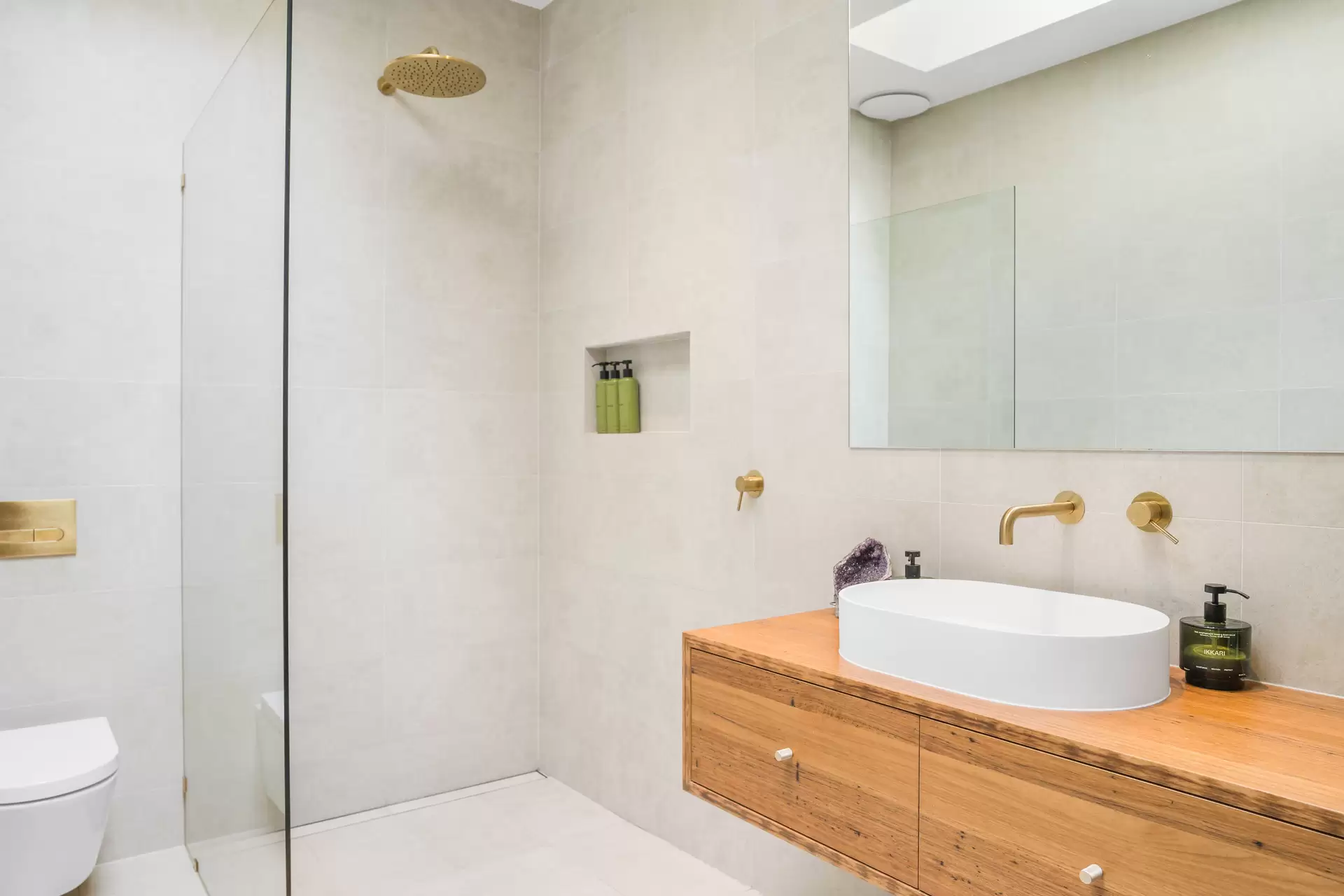 221 Kennedys Lane, Ewingsdale Sold by Byron Bay Sotheby's International Realty - image 1