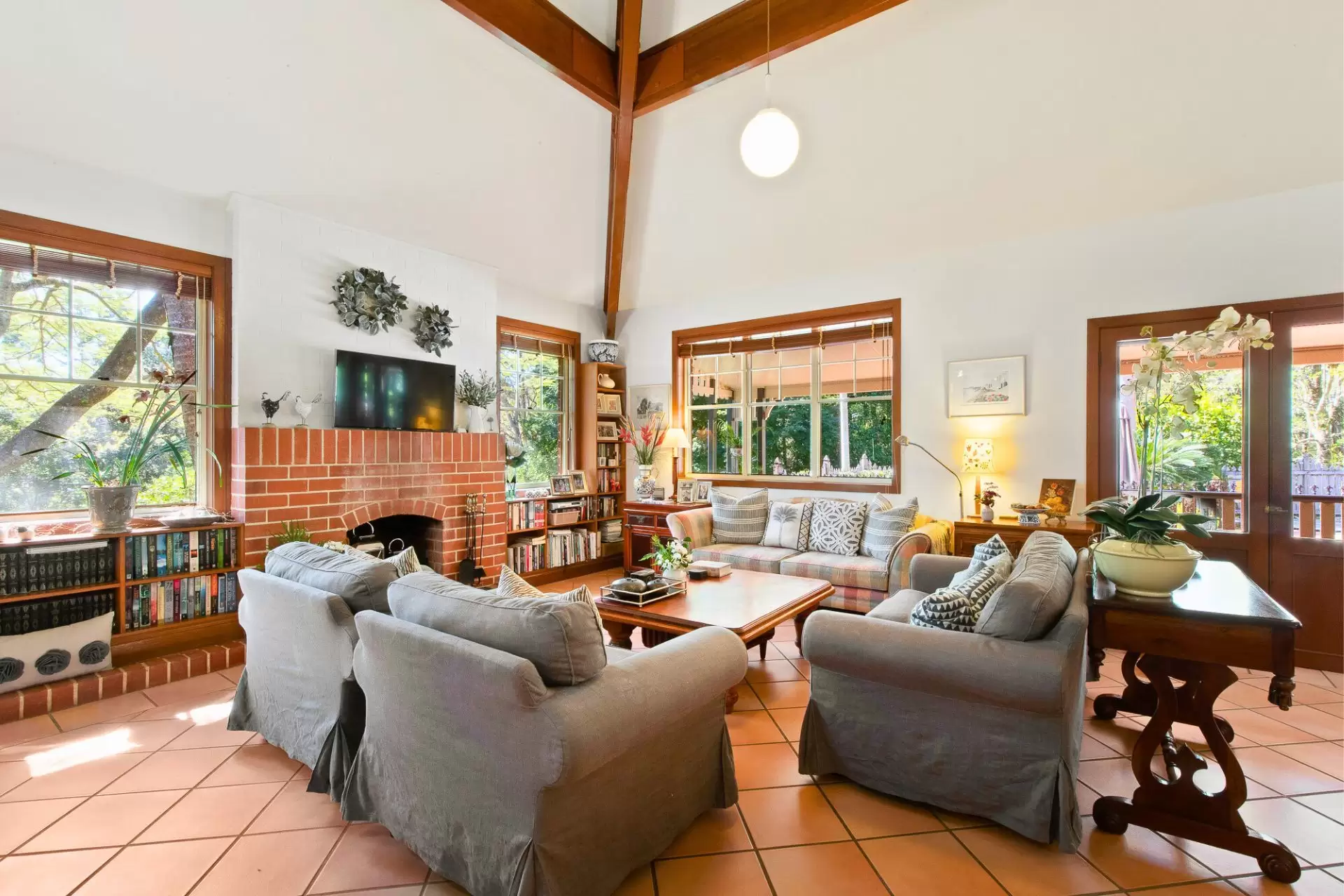 15 Valley Court, Ewingsdale Sold by Byron Bay Sotheby's International Realty - image 1