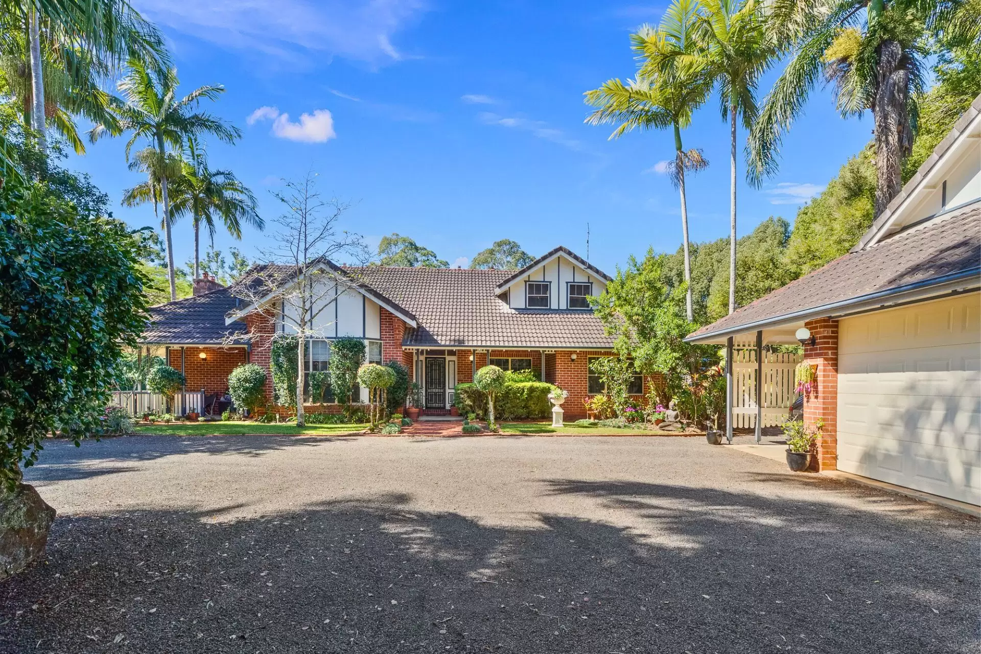 15 Valley Court, Ewingsdale Sold by Byron Bay Sotheby's International Realty - image 1