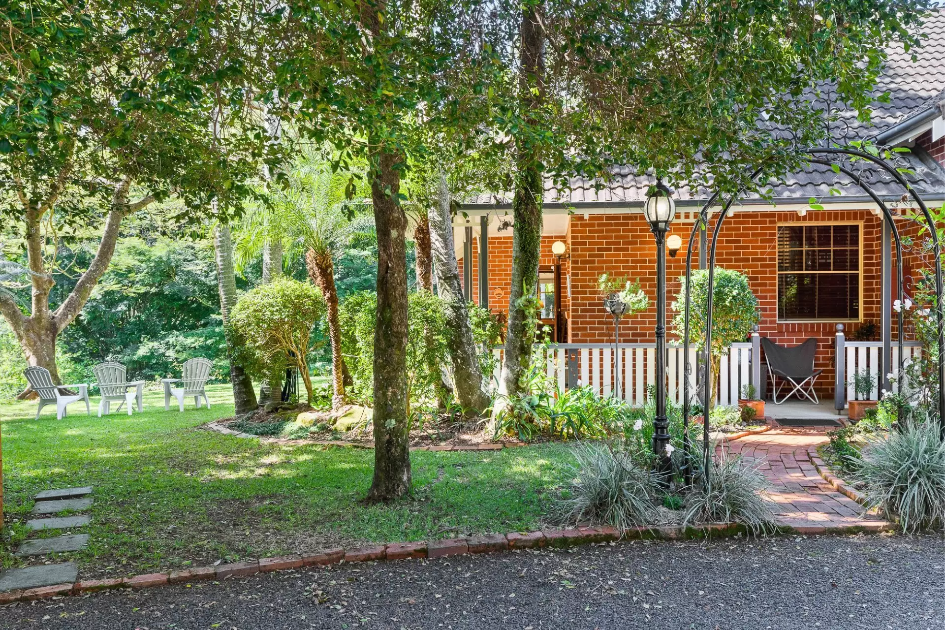 15 Valley Court, Ewingsdale Sold by Byron Bay Sotheby's International Realty - image 1