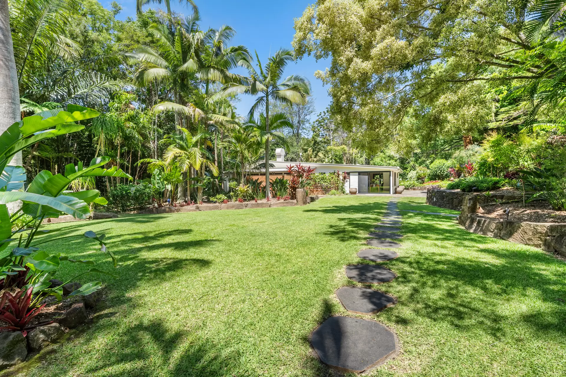 15 & 39 Middle Pocket Road, Middle Pocket For Sale by Byron Bay Sotheby's International Realty - image 1