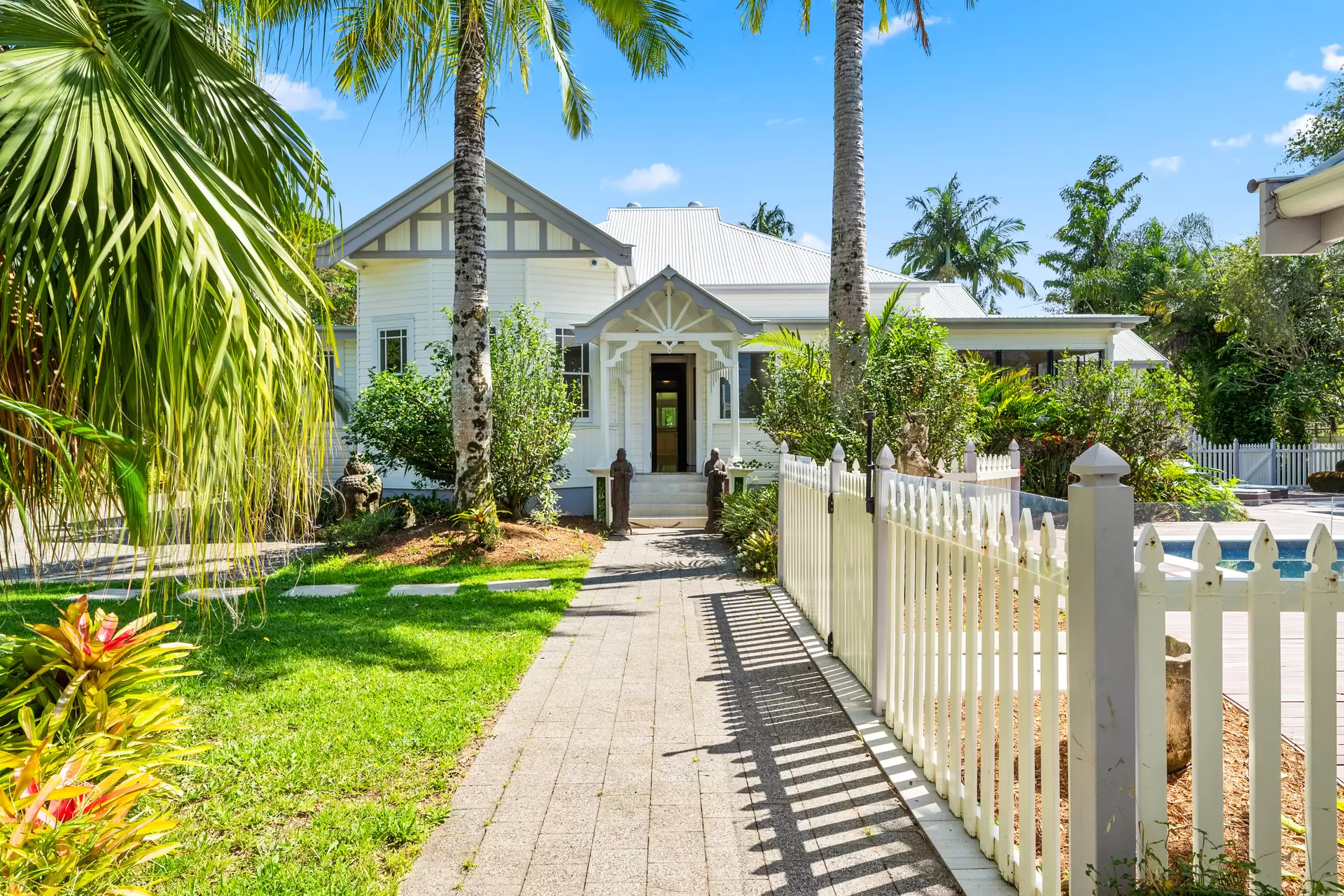 4 Tyagarah Street, Mullumbimby Sold by Byron Bay Sotheby's International Realty - image 1