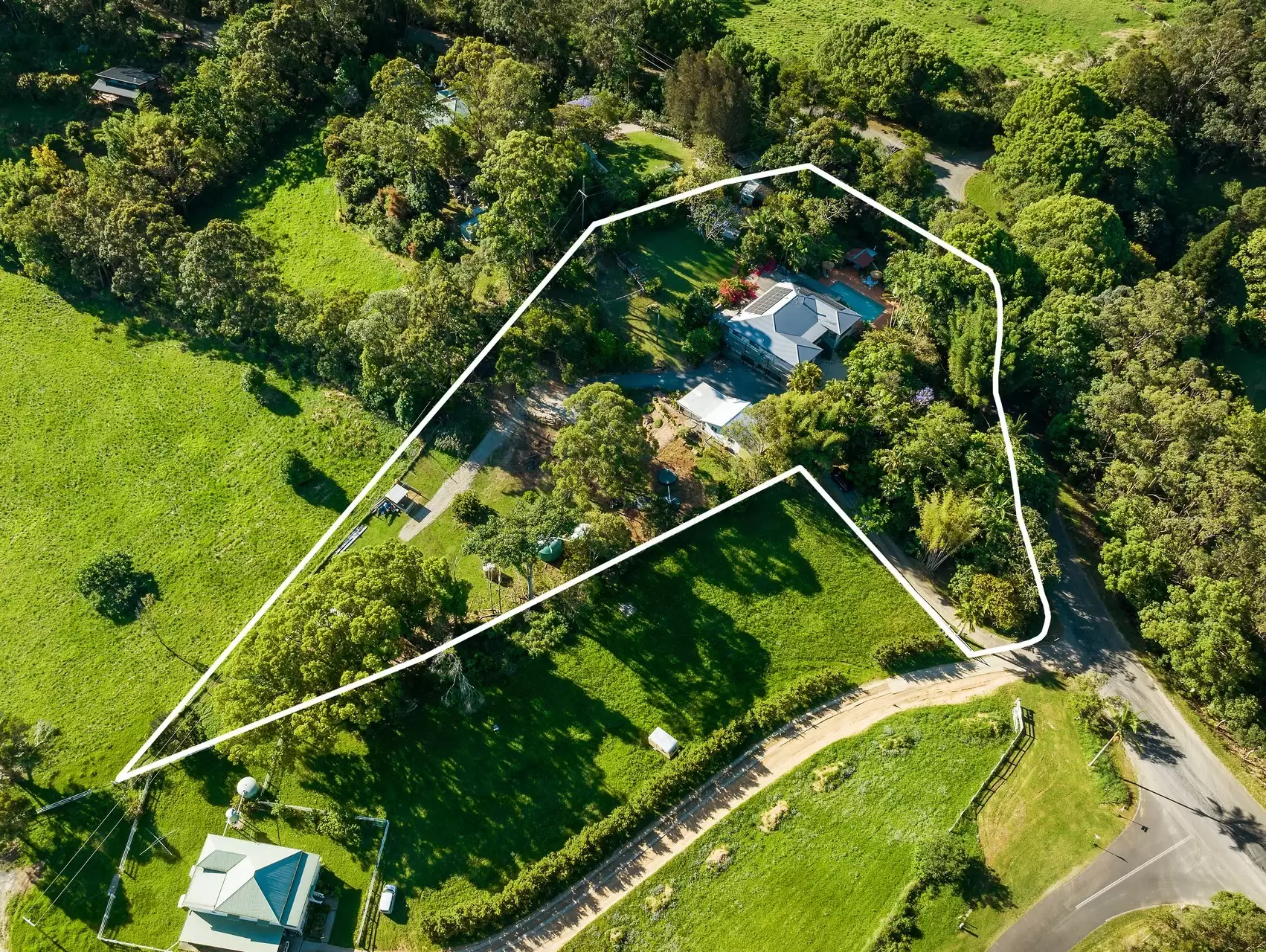 343 Tyagarah Road, Myocum Sold by Byron Bay Sotheby's International Realty - image 1