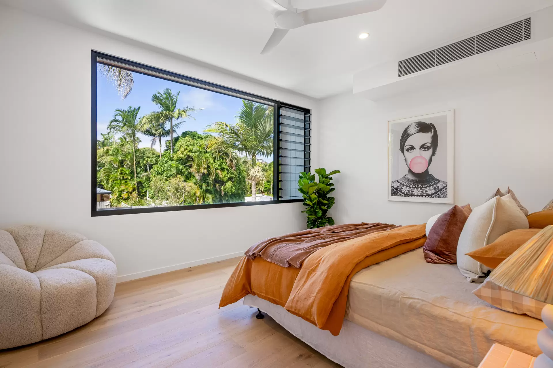 9 Walker Street, Byron Bay Sold by Byron Bay Sotheby's International Realty - image 1