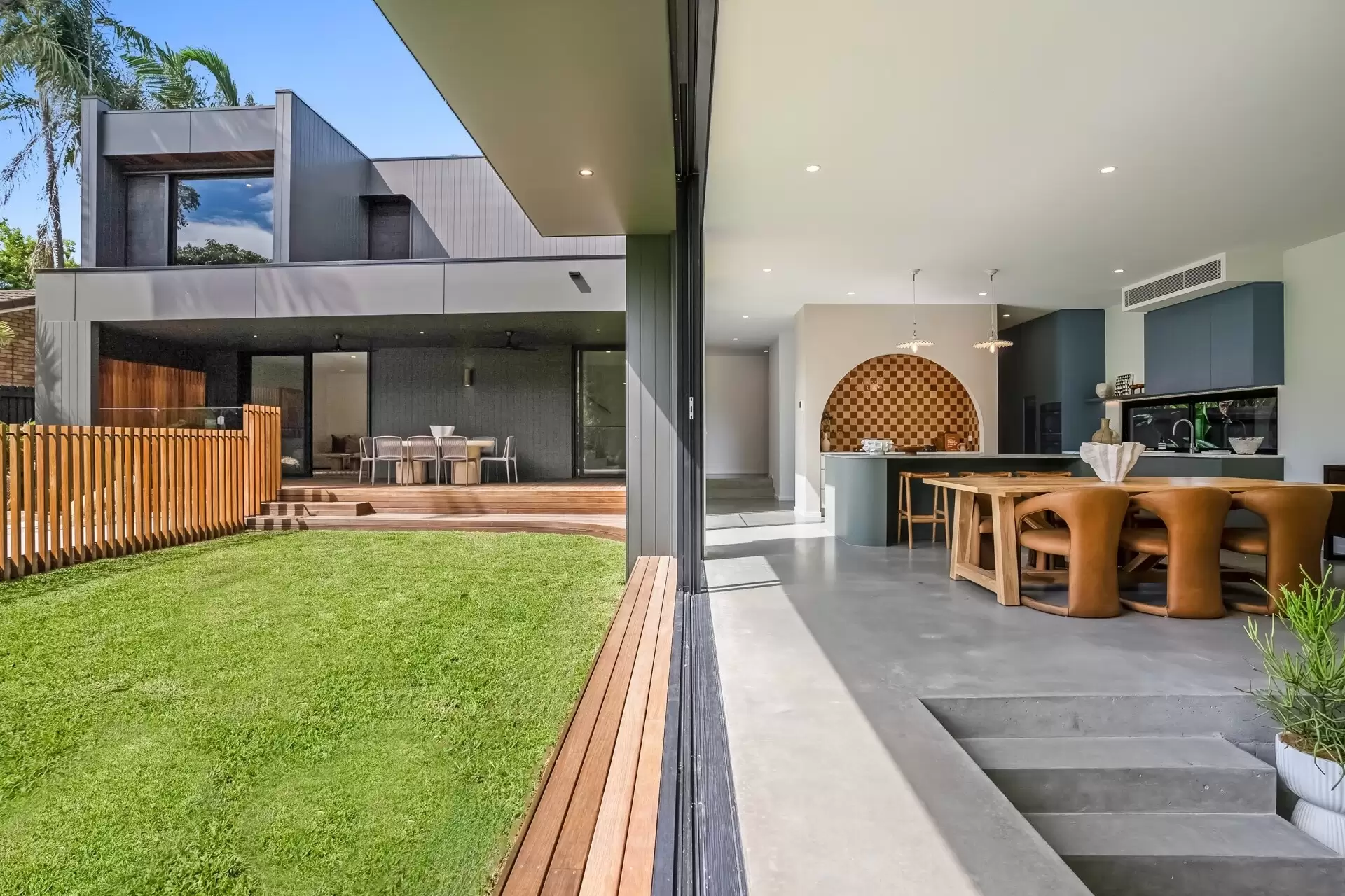 9 Walker Street, Byron Bay Sold by Byron Bay Sotheby's International Realty - image 1