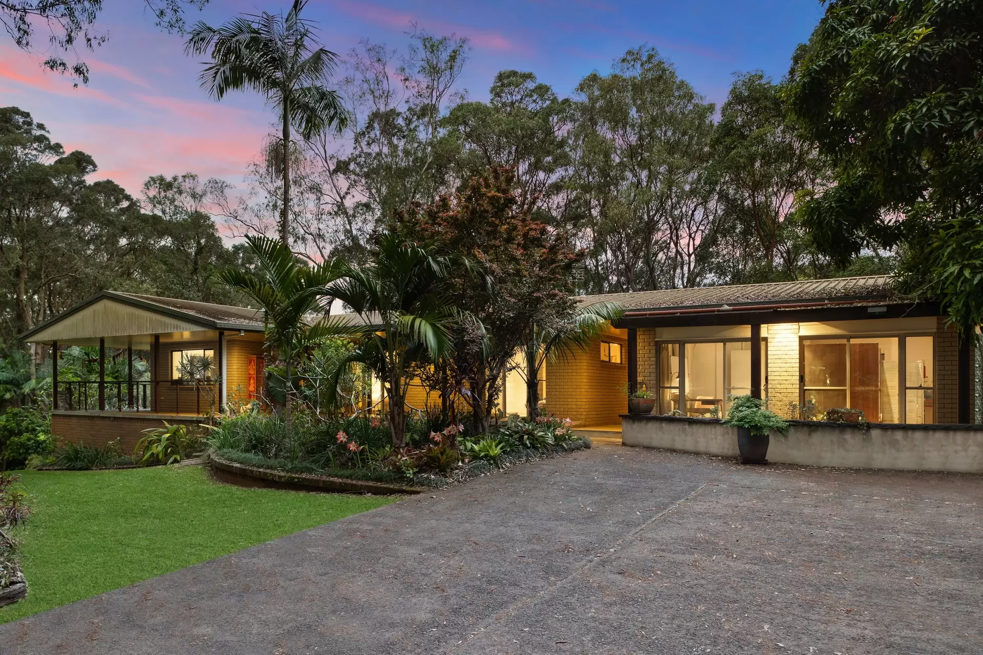 23 Old Bangalow Road, Byron Bay Sold by Byron Bay Sotheby's International Realty - image 1