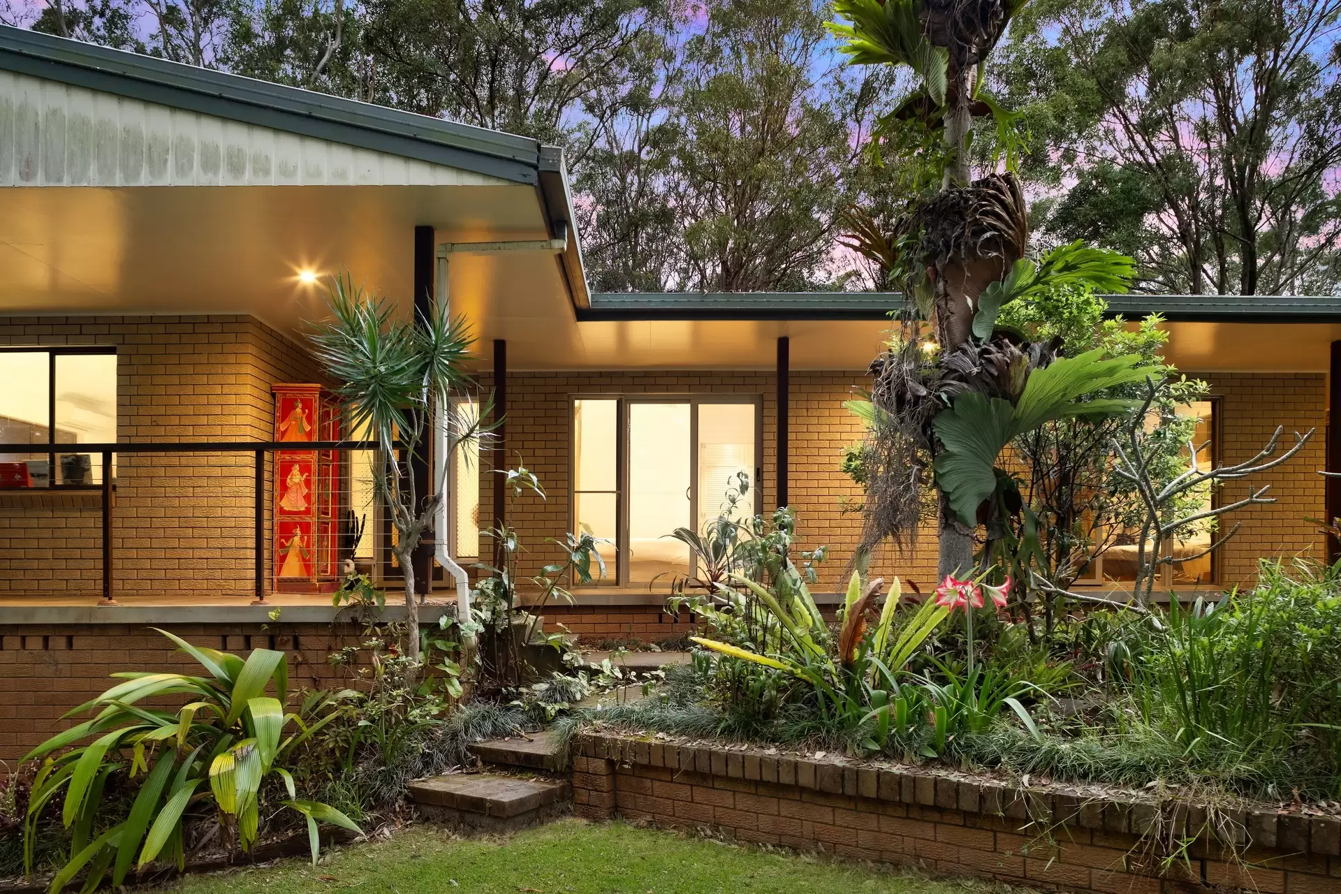 23 Old Bangalow Road, Byron Bay Sold by Byron Bay Sotheby's International Realty - image 1