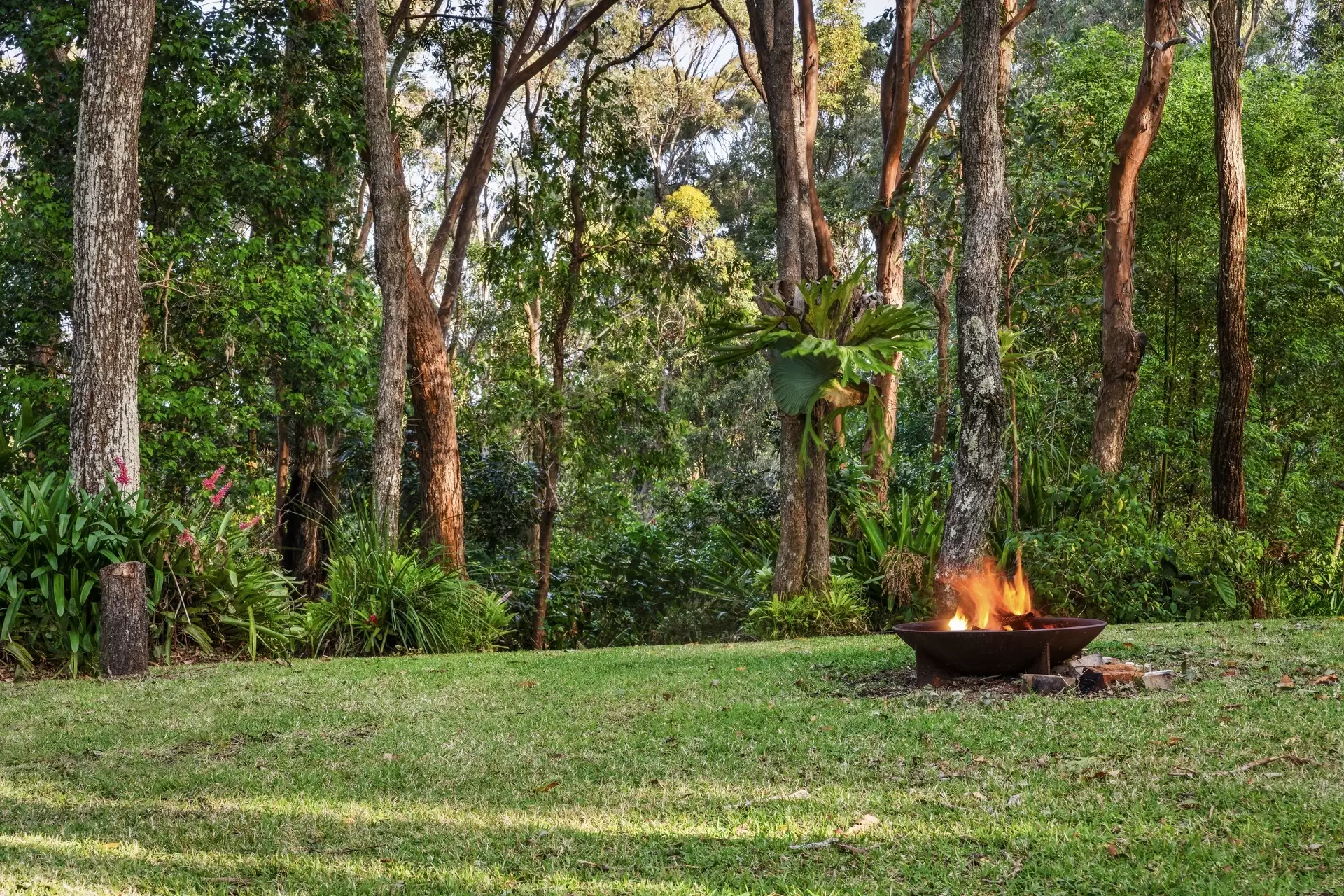 23 Old Bangalow Road, Byron Bay Sold by Byron Bay Sotheby's International Realty - image 1