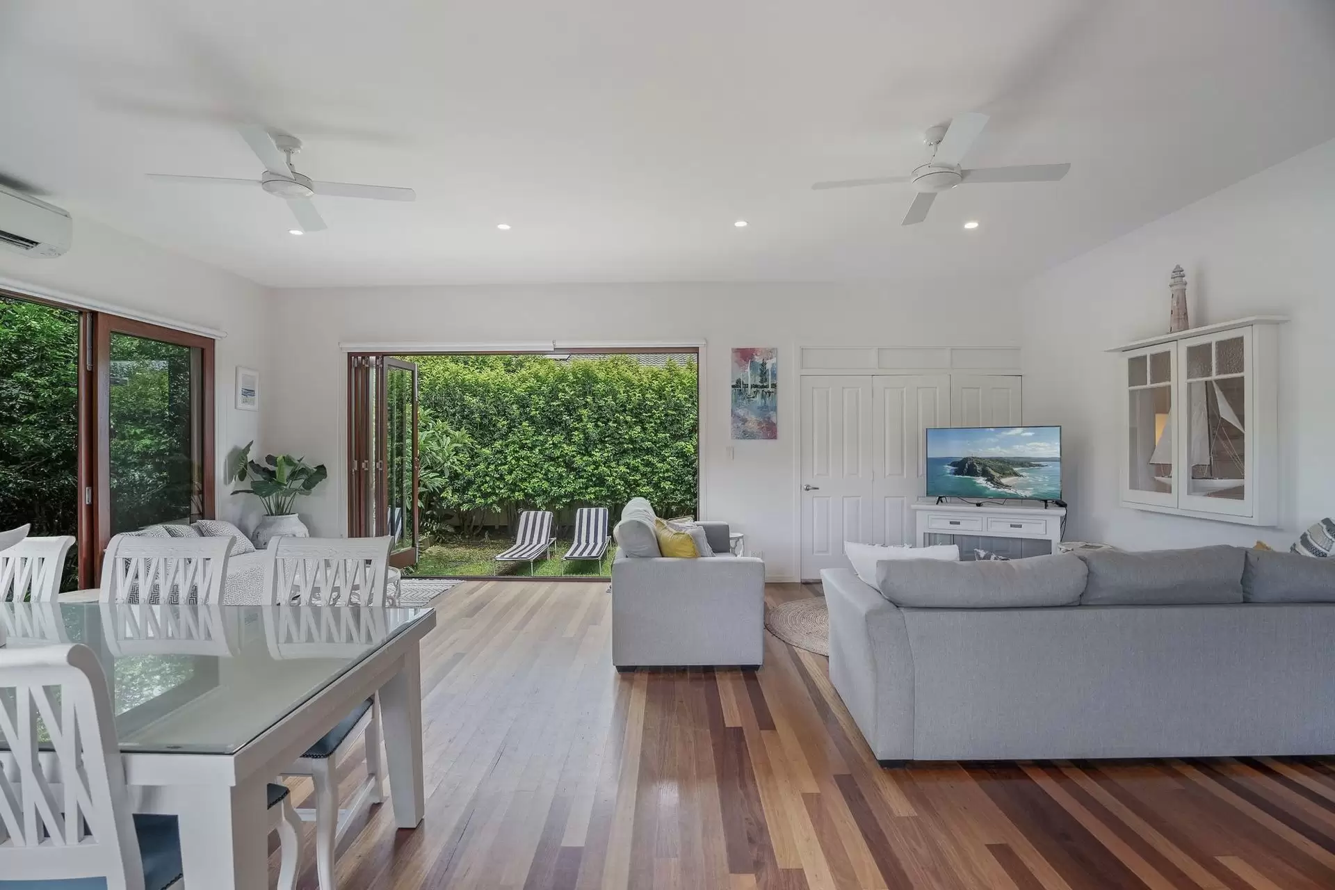 21 Carlyle Street, Byron Bay Sold by Byron Bay Sotheby's International Realty - image 1