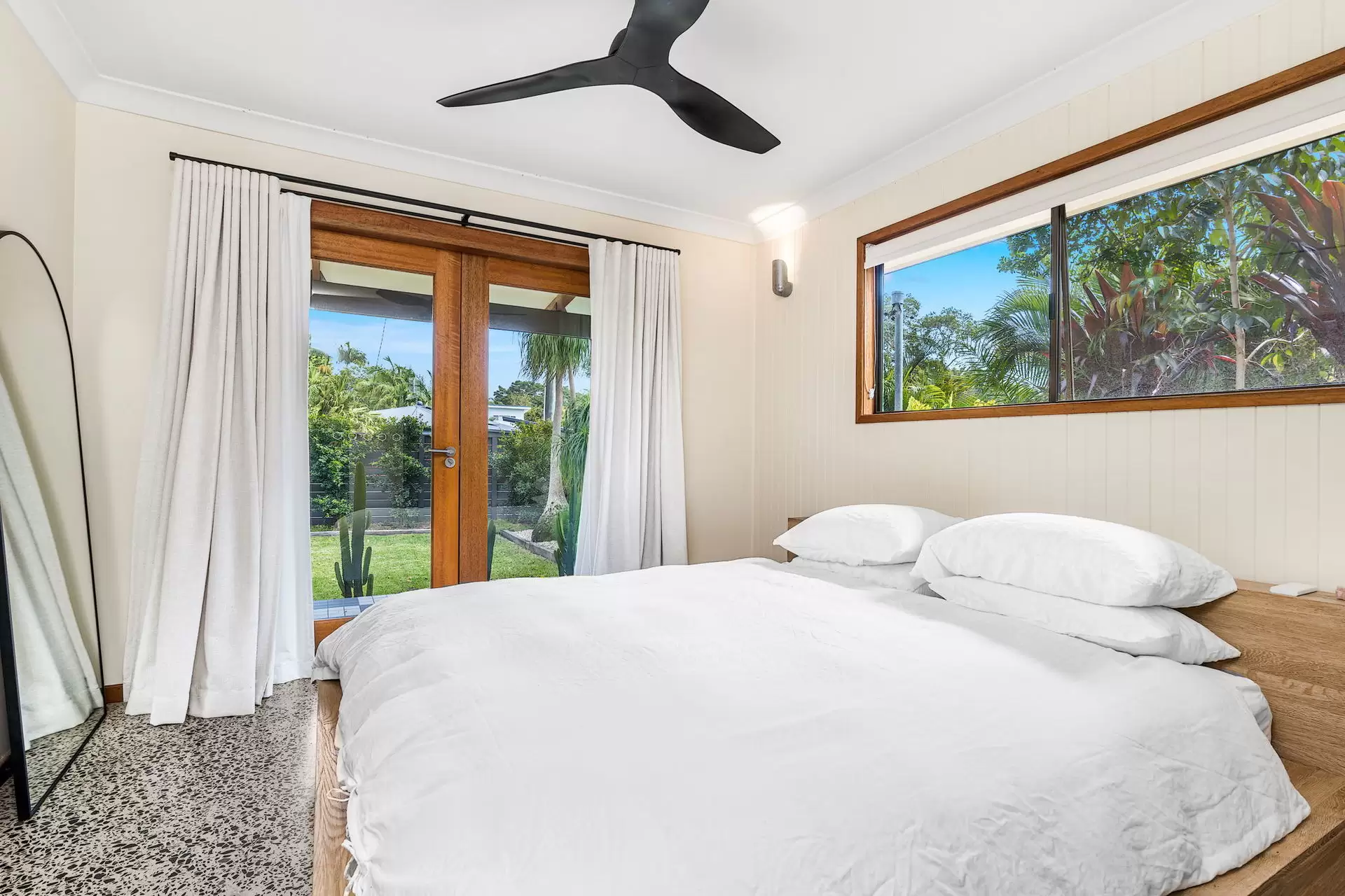 77A Bangalow Road, Byron Bay Sold by Byron Bay Sotheby's International Realty - image 1
