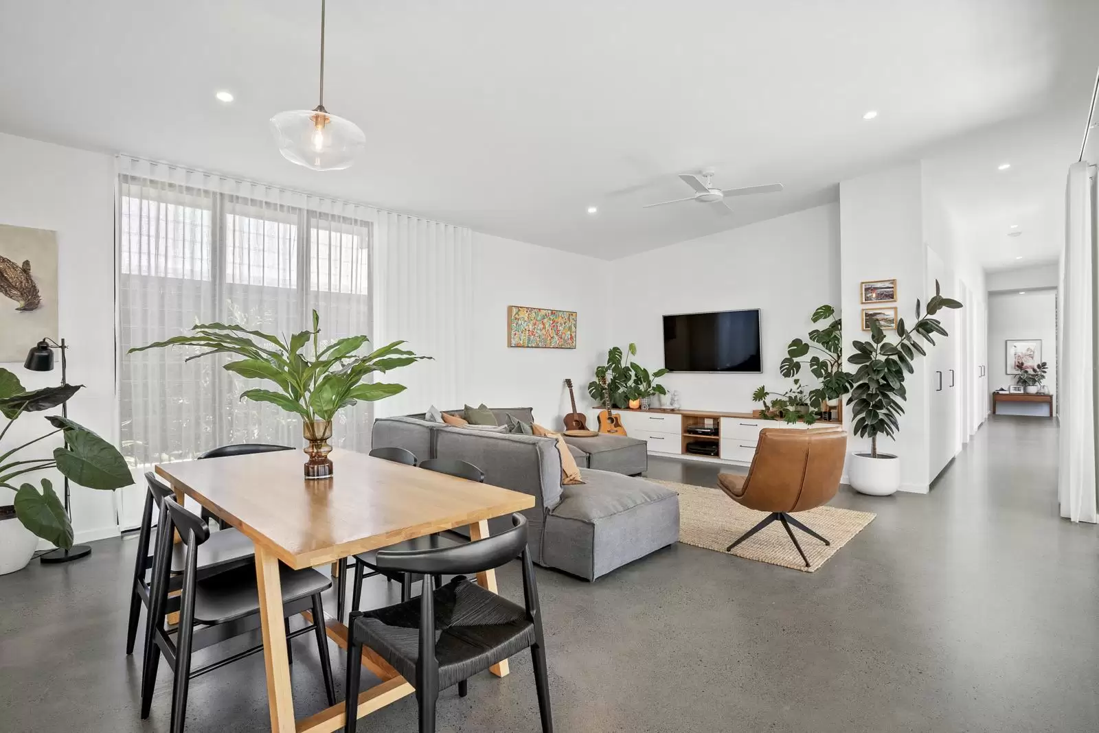 233 Hutley Drive, Lennox Head Sold by Byron Bay Sotheby's International Realty - image 1