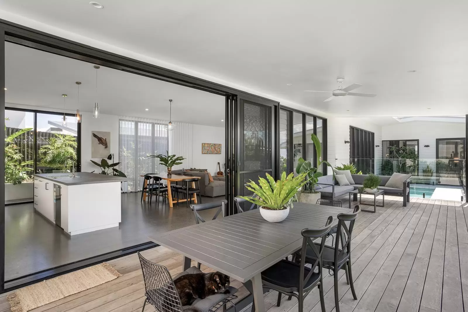 233 Hutley Drive, Lennox Head Sold by Byron Bay Sotheby's International Realty - image 1