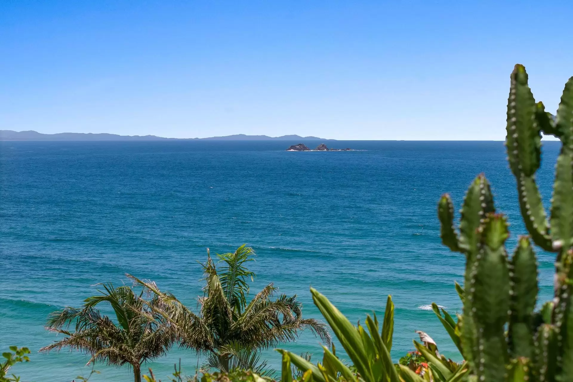 14 Brownell Drive, Byron Bay Sold by Byron Bay Sotheby's International Realty - image 1
