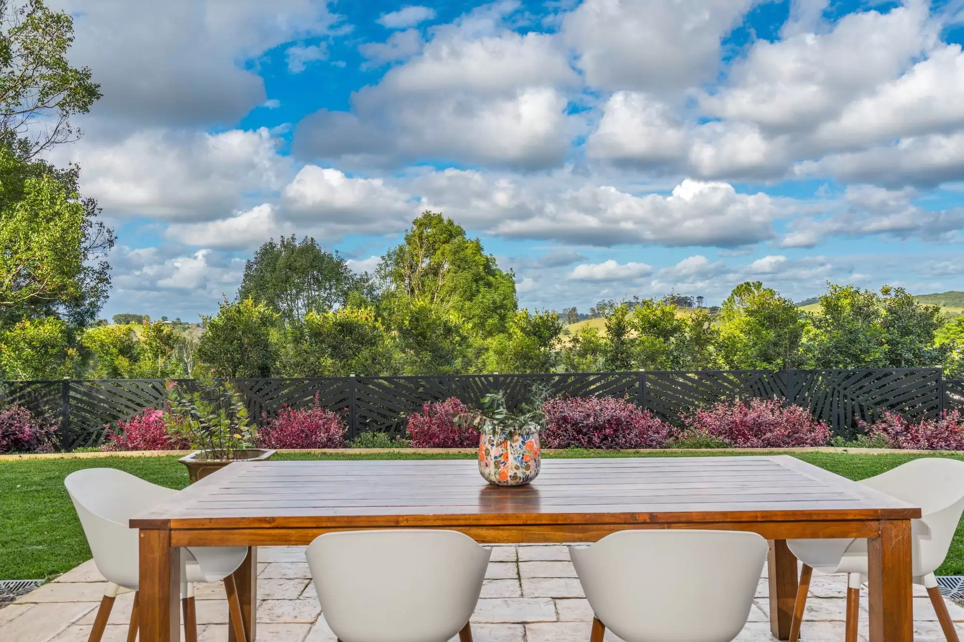 86 Rankin Drive, Bangalow Sold by Byron Bay Sotheby's International Realty - image 1