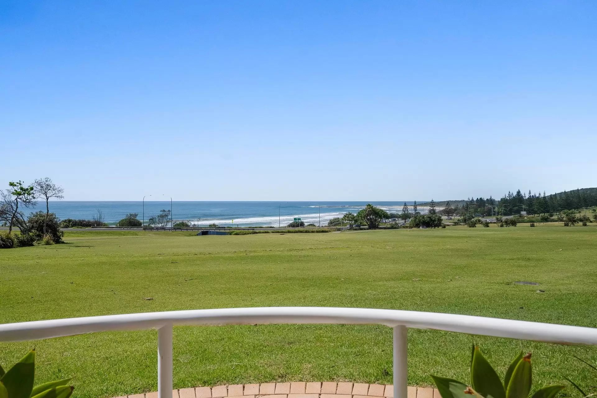 5 Bradman Court, Skennars Head Sold by Byron Bay Sotheby's International Realty - image 1