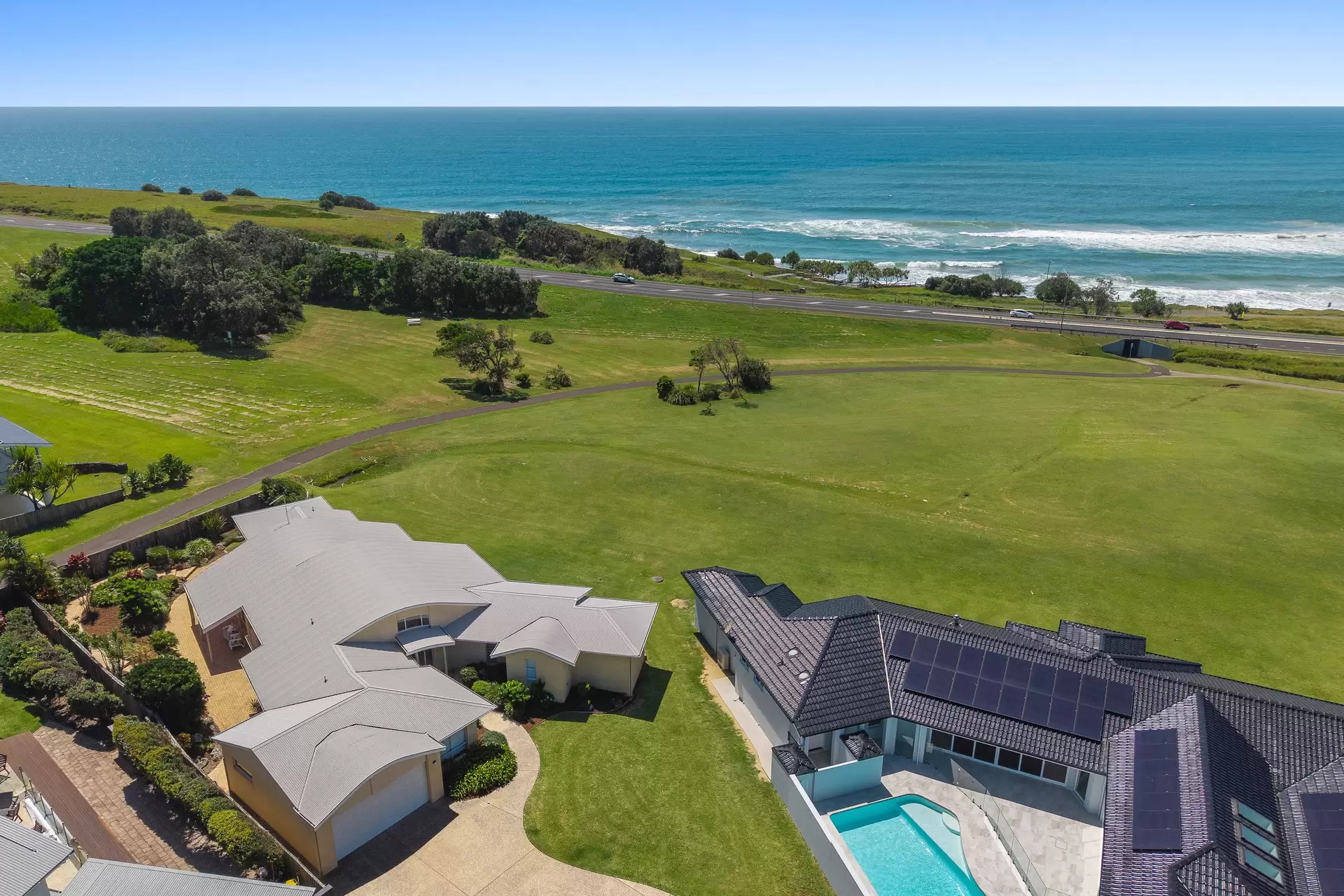 5 Bradman Court, Skennars Head Sold by Byron Bay Sotheby's International Realty - image 1