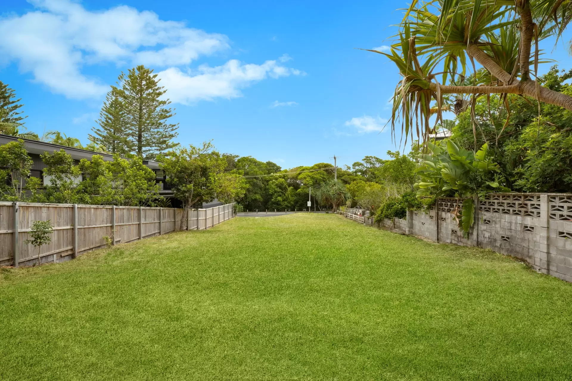 128 Lighthouse Road, Byron Bay Sold by Byron Bay Sotheby's International Realty - image 1