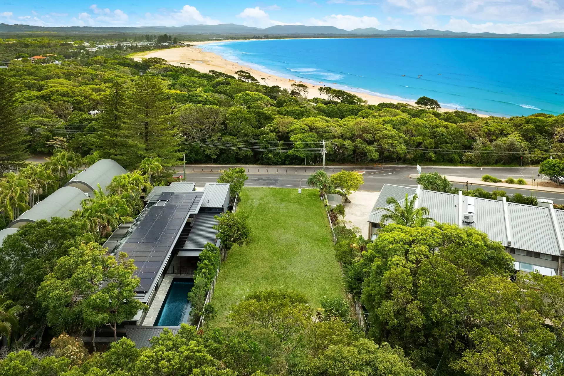 128 Lighthouse Road, Byron Bay Sold by Byron Bay Sotheby's International Realty - image 1