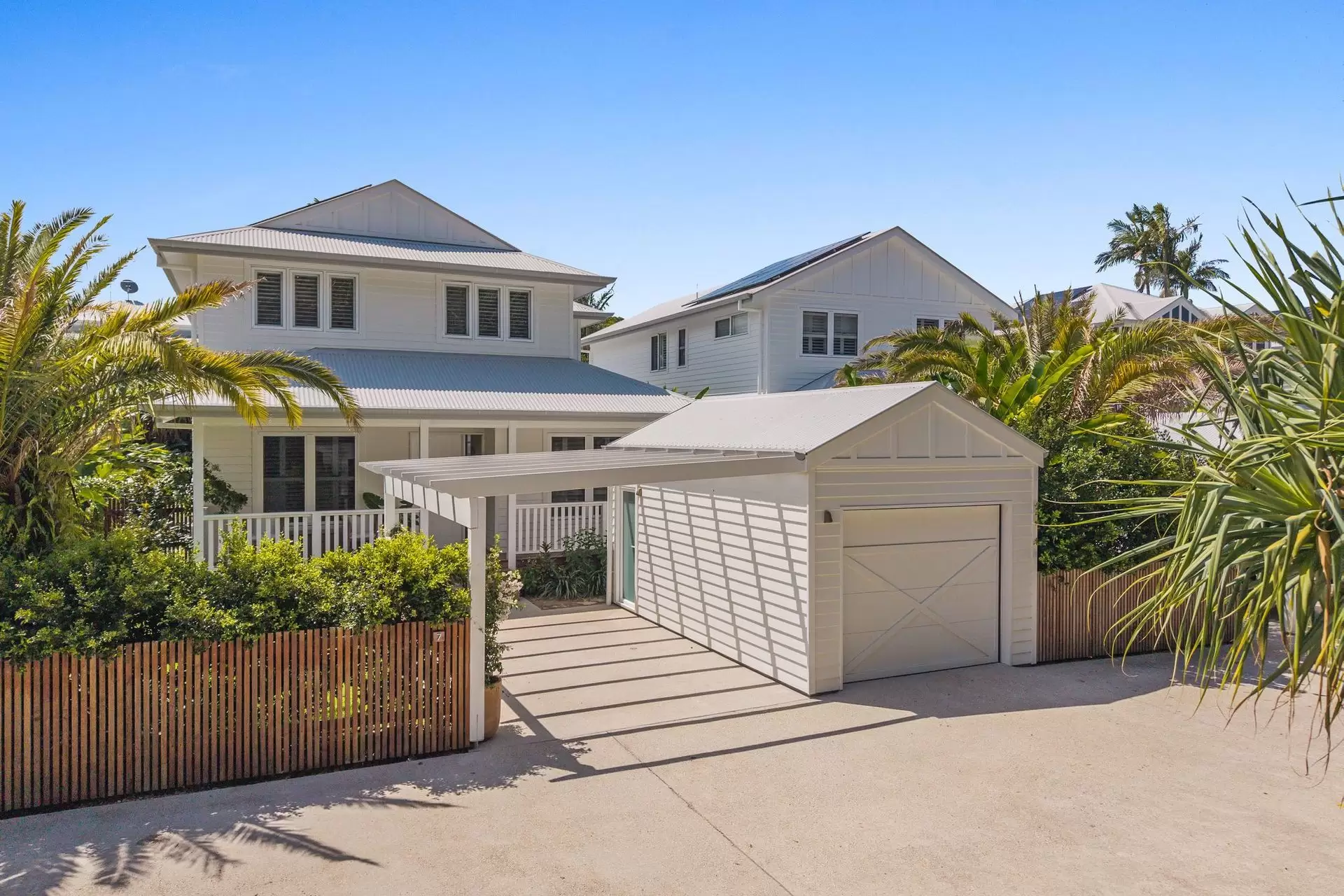 7/6 Keats Street, Byron Bay Sold by Byron Bay Sotheby's International Realty - image 1