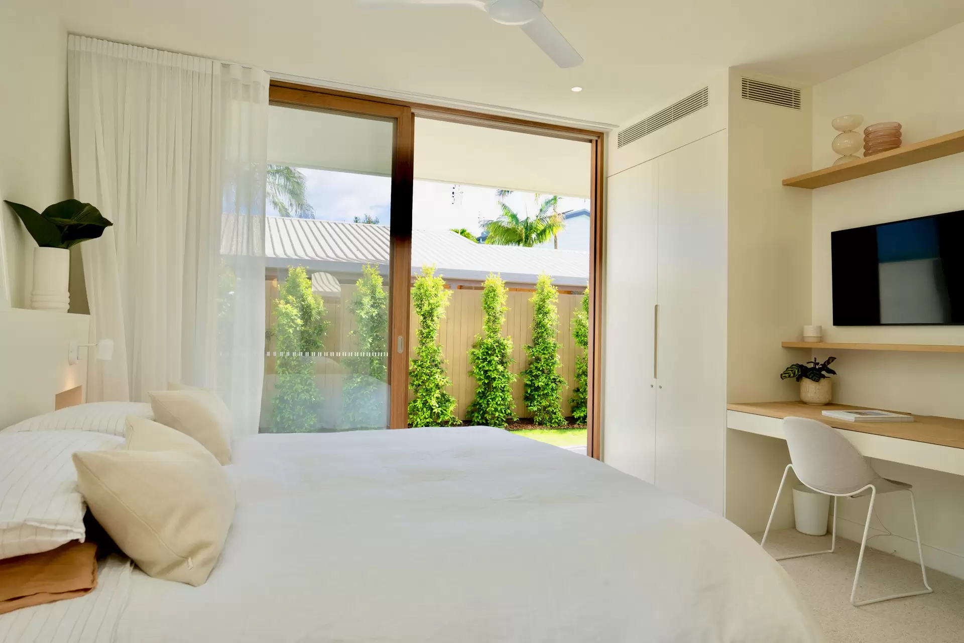 1/162 Alcorn Street, Suffolk Park Sold by Byron Bay Sotheby's International Realty - image 1