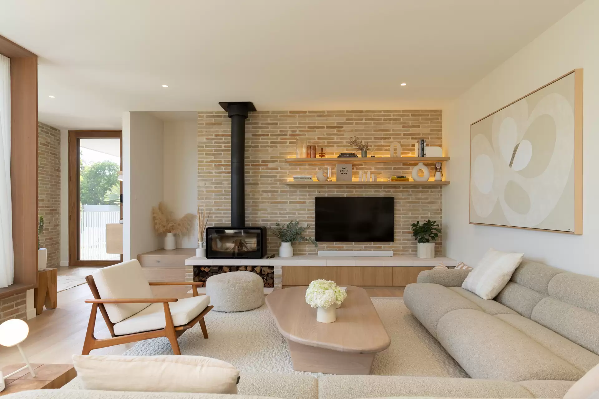 1/162 Alcorn Street, Suffolk Park Sold by Byron Bay Sotheby's International Realty - image 1