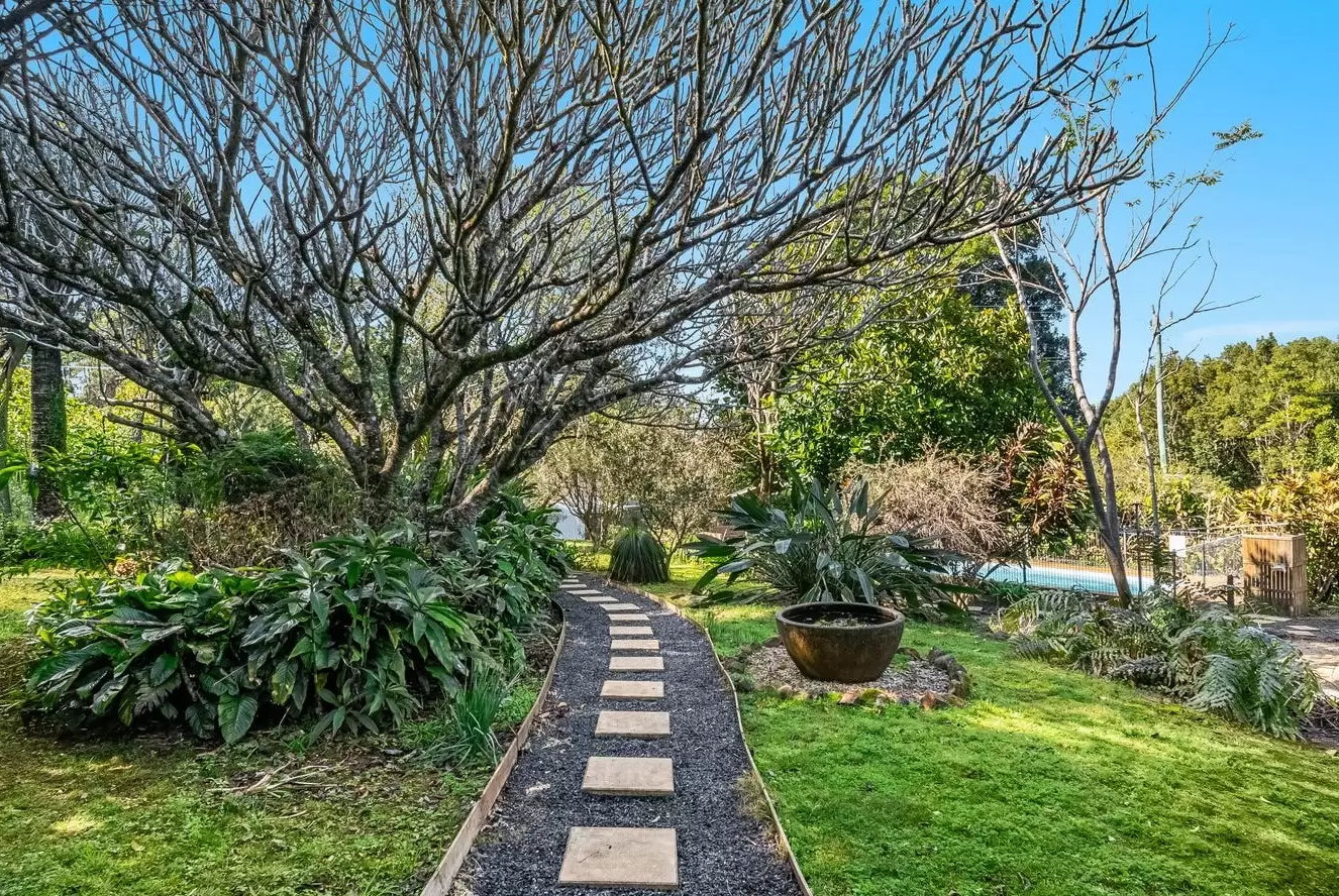 271 Goremans Road, Eureka Sold by Byron Bay Sotheby's International Realty - image 1