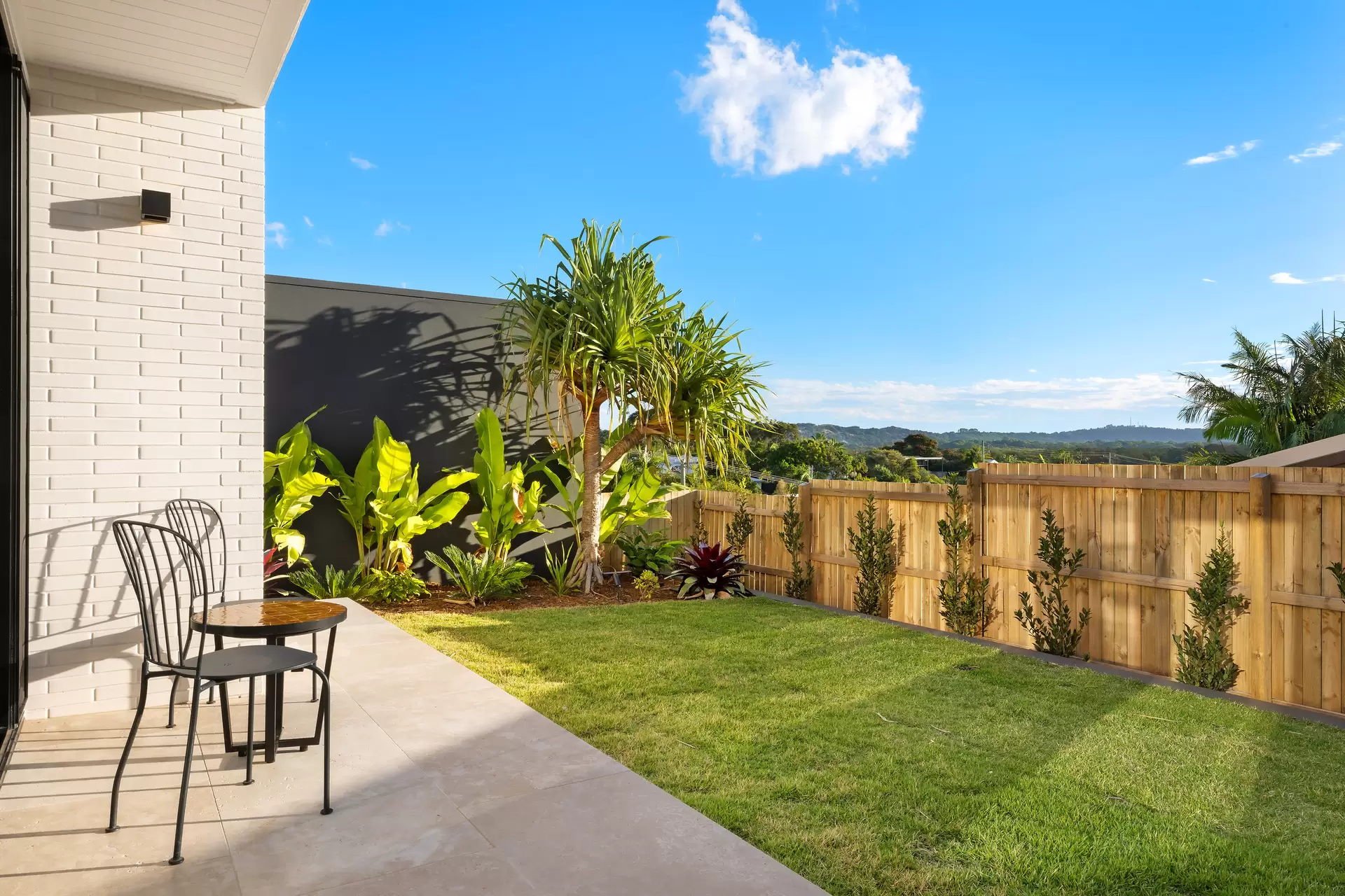 35 Ruskin Lane, Byron Bay Sold by Byron Bay Sotheby's International Realty - image 1