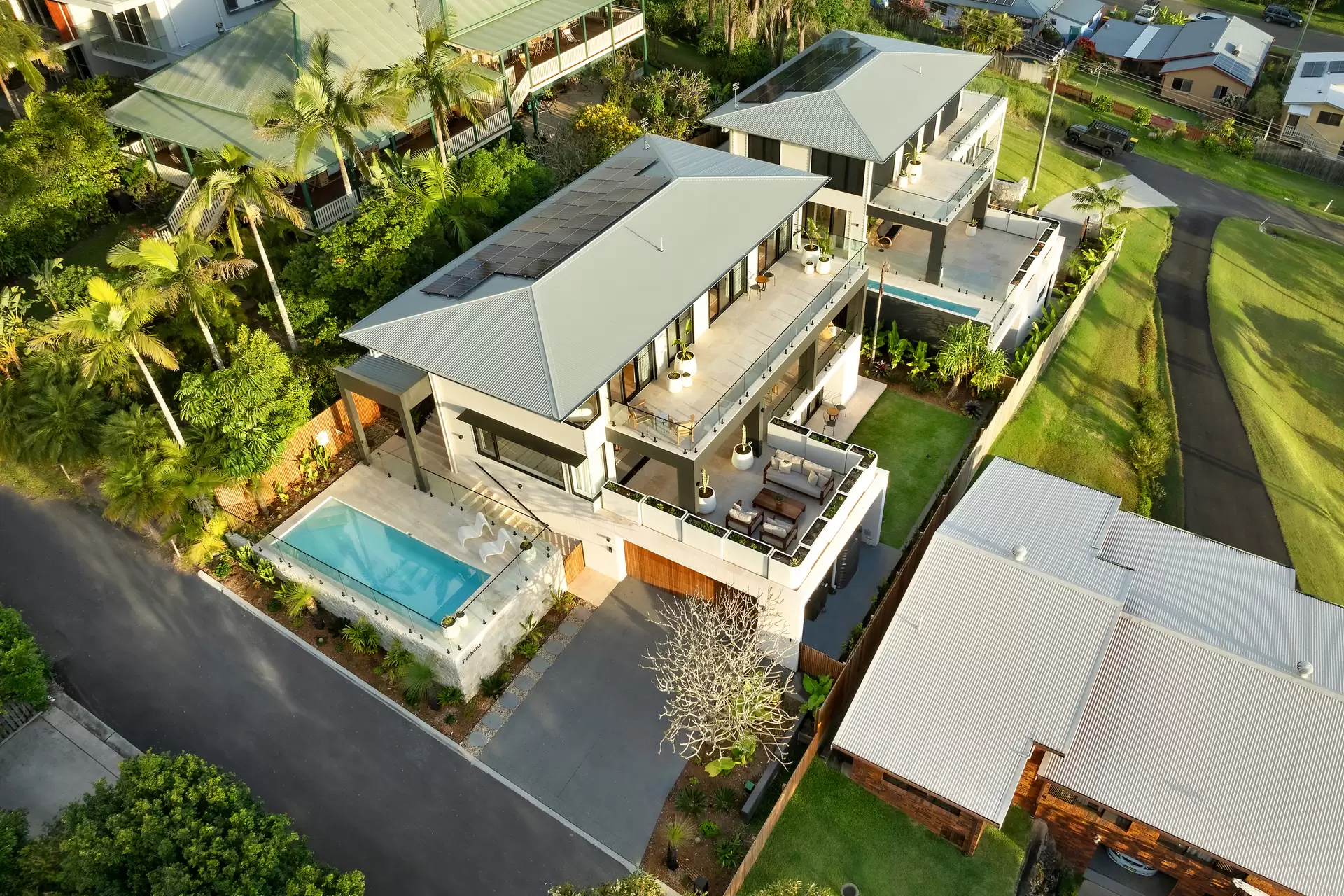 35 Ruskin Lane, Byron Bay Sold by Byron Bay Sotheby's International Realty - image 1