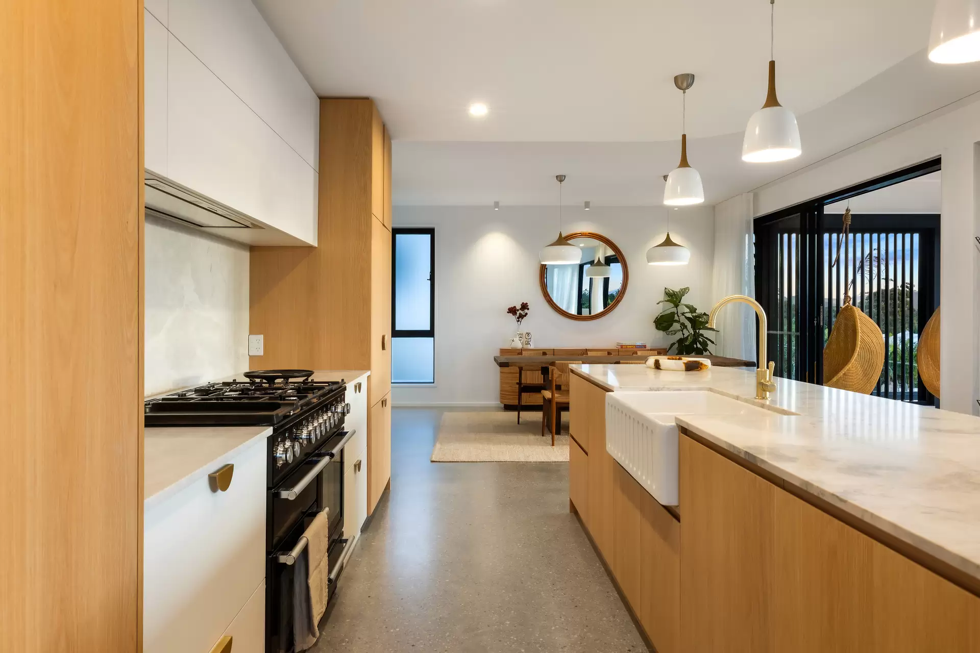 35 Ruskin Lane, Byron Bay Sold by Byron Bay Sotheby's International Realty - image 1